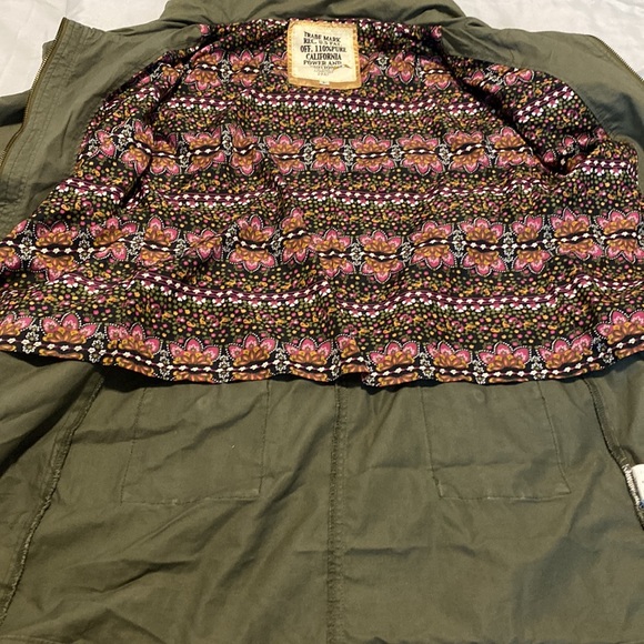 Von Dutch Trench Coat / Jacket / Size L - Picture 8 of 10